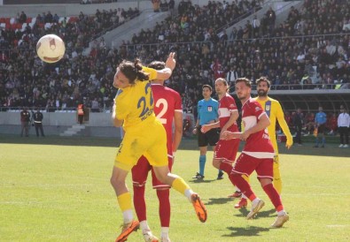 TFF 2. Lig Açiklamasi Karaman FK Açiklamasi 2 - Belediye Derincespor Açiklamasi 0
