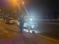 Ankara'da Otomobil Kaldirimdaki Yayalara Çarpti Açiklamasi 2 Ölü