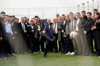 Istanbulspor Kulübü'nü Ziyaret Eden Murat Kurum Açiklamasi 'Istanbul Sporun Bas Sehri Olacak'