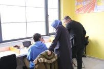 Pursaklar Belediye Baskani Çetin'den Alev Alatli Millet Kiraathanesi'ne Ziyaret