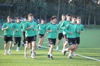 Ankara'dan 3 Puan Çikartan Denizlispor'un Gençleri, Bandirma Maçina Odaklandi