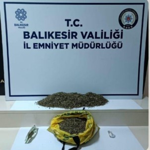 Balikesir'de Uyusturucu Taciri 2 Kisi Tutuklandi