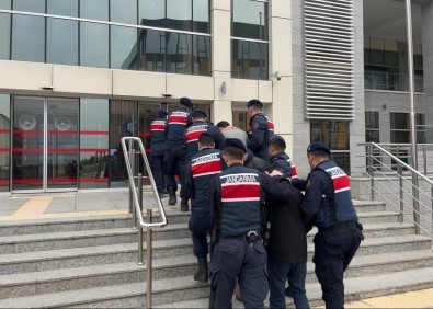 Kirklareli'de 11 Kaçak Göçmen Yakalandi Açiklamasi 5 Gözalti
