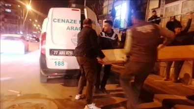 Yanginda Ölü Bulunan Yasli Adam Cinayete Kurban Gitmis