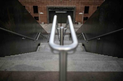 Yunanistan'da Tren Kazasinin Yil Dönümünde 24 Saatlik Grev