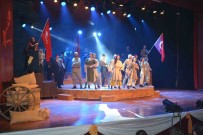 'Cumhuriyete Dogru' Tiyatro Oyunu Malatya'da Izleyicilerle Bulustu Haberi