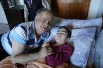 Doktorlarin '15 Yasini Göremez' Dedigi Engelli Kizi Simdi 28 Yasinda