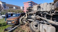 Samsun'da Kavsakta Kamyon Ile Otomobil Çarpisti Açiklamasi 2 Yarali Haberi