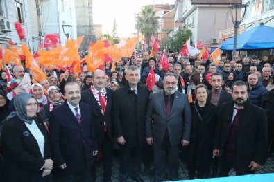 Gölcük Belediye Baskani Ali Yildirim Sezer'den Gövde Gösterisi
