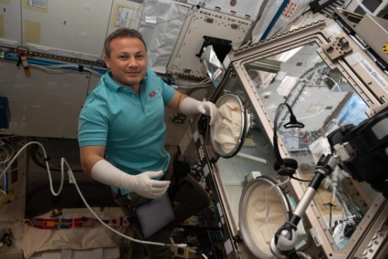 Astronot Alper Gezeravcı'nın dönüş yolculuğu ertelendi