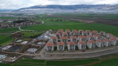 6 Şubat depreminin üzerinden 1 yıl geçti! Devlet 1 yılda tam 75 bin konutu teslime hazır hale getirdi