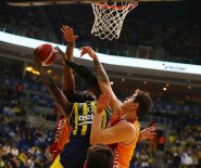 Türkiye Sigorta Basketbol Süper Ligi Açiklamasi Fenerbahçe Açiklamasi 90 - Galatasaray Açiklamasi 74