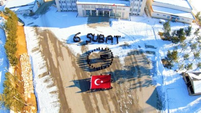 Bayburt POMEM'den Duygulandiran 6 Subat Koreografisi Açiklamasi 'Unutmadik, Unutturmayacagiz'