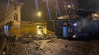 Borçka'da Sel Nedeniyle 4 Bina Tahliye Edildi, 10 Araç Zarar Gördü