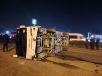 Göreve Giden Polisleri Tasiyan Midibüs Devrildi, 25 Polis Hafif Sekilde Yaralandi
