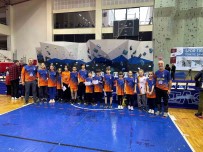 Küçük Sporcular Inegöl'ü Gururlandirdi