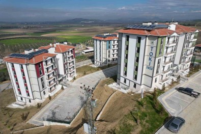 Osmaniye'nin Toprakkale TOKI Konutlari Depremzedeleri Bekliyor