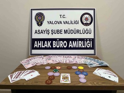 Yalova'da Kumar Oynayan 8 Süpheliye 51 Bin 400 Lira Ceza