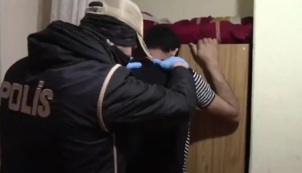 Afyon'da DEAŞ operasyonu! 17 şüpheli yakalandı