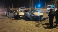 Tokat'ta iki otomobil çarpıştı: 3 yaralı