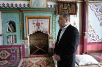 Vali Tanrisever, Tarihi Sariçiçek Köy Odalari'nda Incelemelerde Bulundu