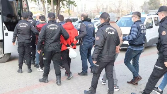 Mersin'de DEAŞ operasyonu: 9 tutuklama