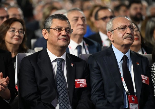 CHP’de oda krizi: Özgür Özel ve Kemal Kılıçdaroğlu’nun ekibi birbirine girdi!