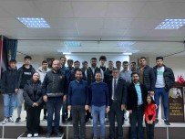 Karapinar'da Üniversite Ögrencilerine 'Bagimlilikla Mücadele' Semineri
