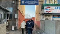 Kars'ta Düzensiz Göçmenler Yakalandi Haberi