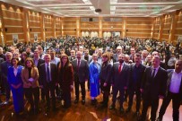 Farkli Siyasi Partilerden Istifa Eden Bin Üye AK Parti'ye Katildi