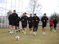 Sivasspor, Adana Demirspor Maçi Hazirliklarina Basladi