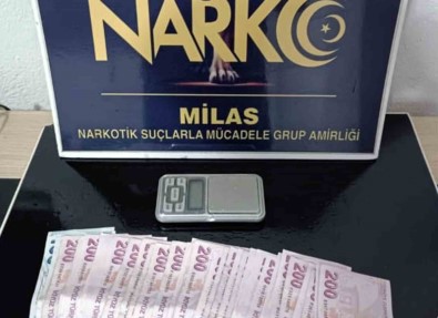 10 Uyusturucu Operasyonunda 2 Tutuklama