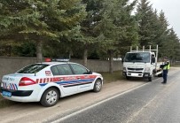 Jandarma Ekiplerince 645 Sürücüye 1 Milyon 498 Bin 259 TL Para Cezasi Kesildi