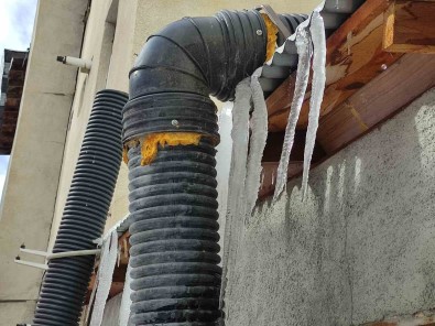 Ardahan'da Soguk Hava Etkili Oldu Açiklamasi Göle Eksi 16