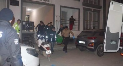 Oglu Tarafindan Biçaklanan Anne Hayatini Kaybetti