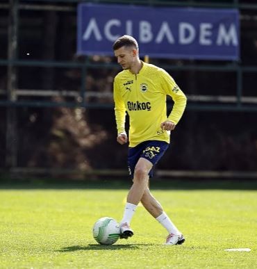 Fenerbahçe'de şok ayrılık! Kimse beklemiyordu...