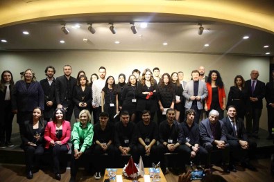 Üniversite Ögrencilerinin Belirledigi Iletisim Ödülleri Sahiplerini Buldu