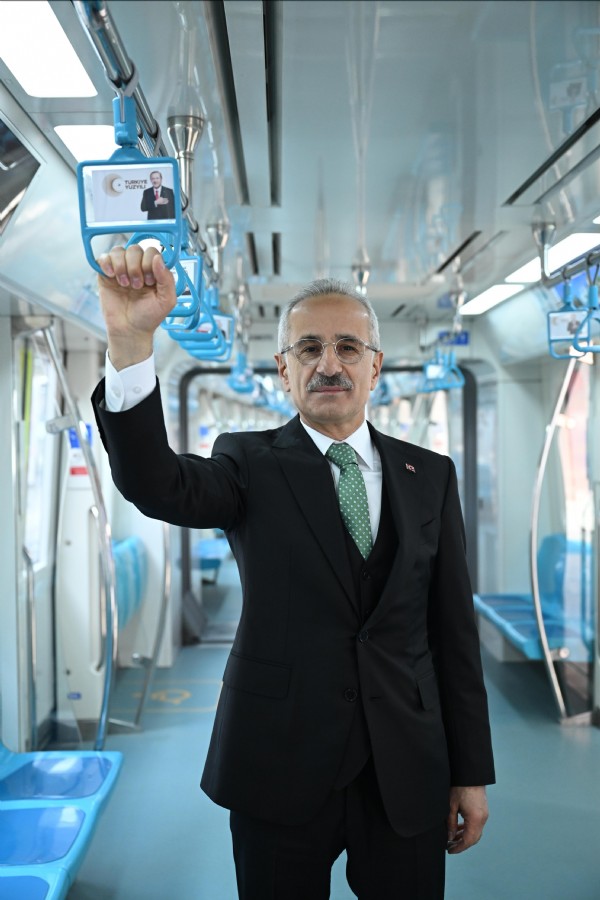 Ulaştırma bakanlığından bir raylı sistem de Kocaeli'ne: Kocaeli şehir hastanesi tramvayı 17 Mart'ta açılıyor...