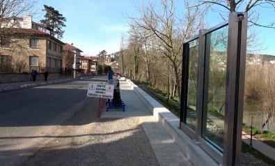 Bartin'da Sele Karsi Camdan Duvar Örülüyor