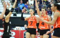 Eczacibasi Dynavit, Turu Istanbul'a Birakti