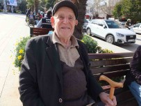 Hasan Dede, Burhaniye'nin Ayakli Tarihi Oldu