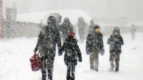 Kış geri geldi: Bir ilçede okullar tatil edildi