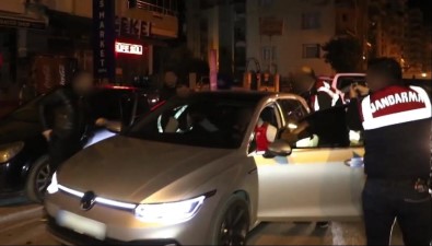 Mersin'de 25 Milyonluk Yasa Disi Bahis Operasyonu Açiklamasi 11 Tutuklama