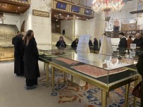 Mevlana Müzesi'ndeki Sakal-I Serif Tekrar Ziyarete Açildi