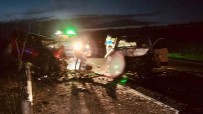 Sanliurfa'da Iki Otomobil Çarpisti Açiklamasi 1 Ölü, 2 Yarali
