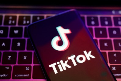TikTok yasağına ilk hamle! Ulusal güvenlik tehdidi olarak görülüyor