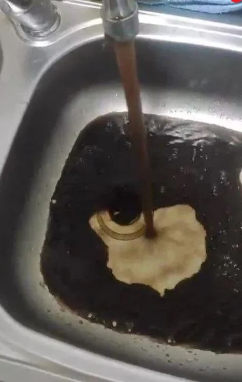 Ekrem İmamoğlu yine yalana başvurdu! İstanbul’da musluklardan su içilebildiğini iddia etti