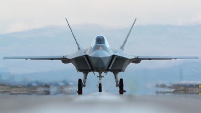 Türkiye kendini kanıtladı... Avustralya'da gündem KAAN
