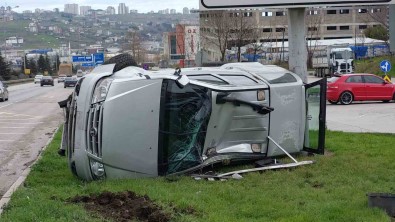 Samsun'da Trafik Kazasi Açiklamasi 2 Yarali