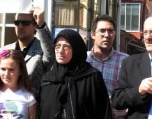 15 yıl saklanan katil Türkiye’ye döndü: Görkemli bir düğünle evlendi!